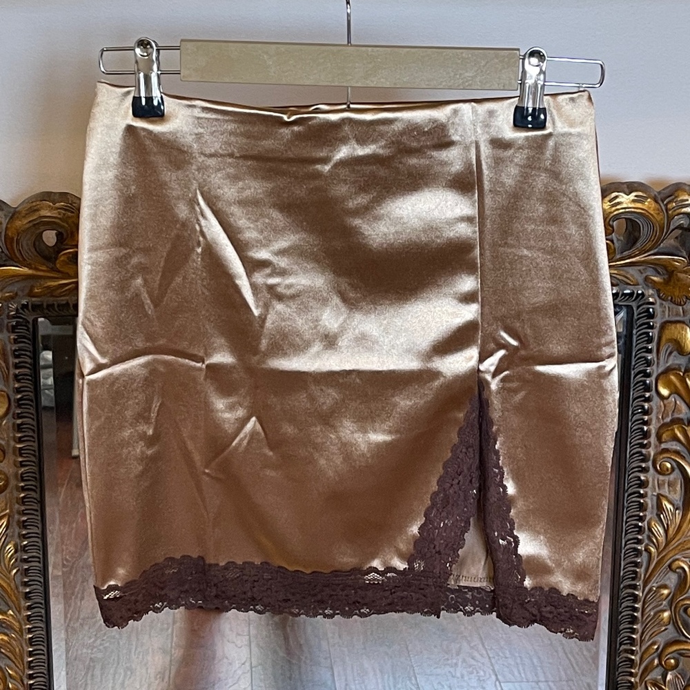 Baddieville Creamy Pink Silk Skirt Ladies Size M